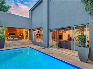 3 Bedroom House in Parktown North