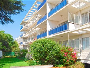 3 Bed Apartment in Birdhaven