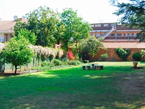 3 Bed Apartment in Birdhaven