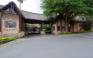 2 Bedroom Apartment in Douglasdale
