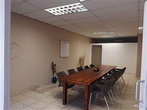 51 m² Commercial space in Hilton