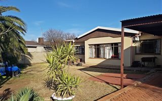 3 Bedroom House in Noordhoek