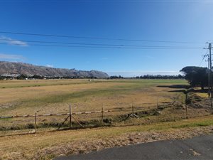 14 ha Land available in Firlands