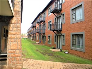 1 Bed Apartment in Langenhoven Park