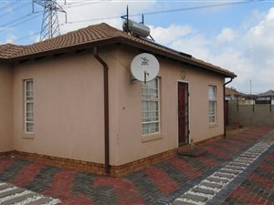 2 Bed House in Kirkney