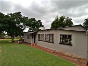 1.8 ha Farm in Tarlton