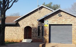 3 Bedroom House in Clayville East