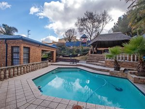 4 Bed House in Florida Hills