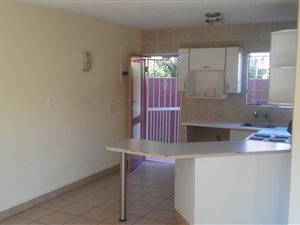 2 Bed Apartment in Lakefield
