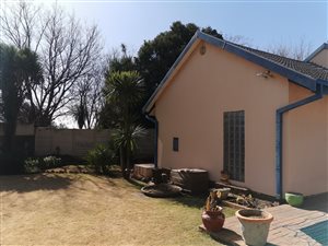 6 Bed House in Edelweiss