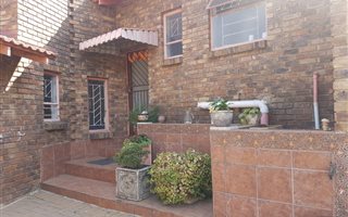 4 Bedroom House in Winchester Hills