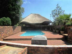 3 Bed House in Stefanopark