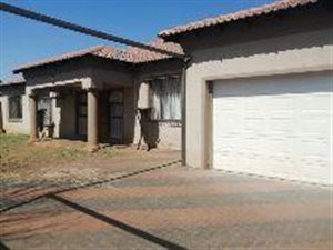 4 Bed House in Dersley