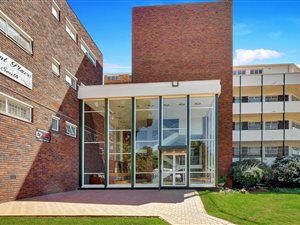 2 Bed Apartment in Birdhaven