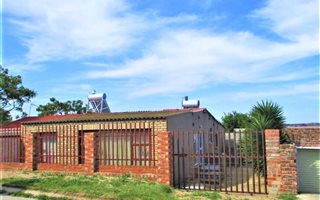 3 Bedroom House in Bethelsdorp