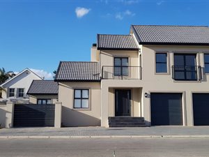 4 Bed House in Zevenwacht Country Estate