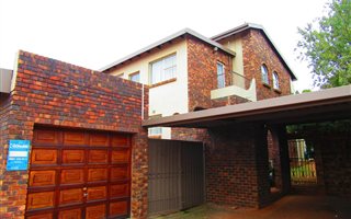 4 Bedroom Townhouse in Bruma