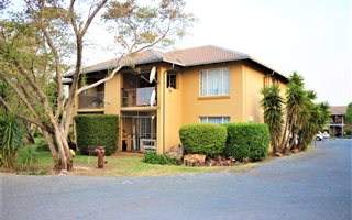 2 Bedroom Apartment in Moreleta Park