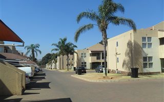 3 Bedroom Townhouse in Meredale