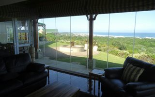 4 Bedroom House in St Francis Bay