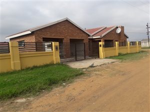 3 Bed House in Osizweni