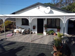 3 Bed House in Shallcross