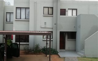 2 Bedroom Townhouse in Bloubosrand