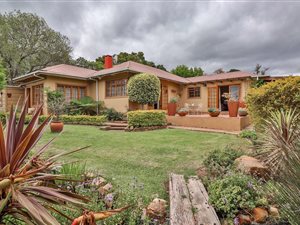 6 Bed House in Briza