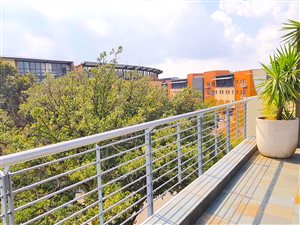 2 Bed Apartment in Melrose Arch
