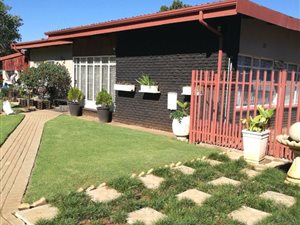 3 Bed House in Bult West