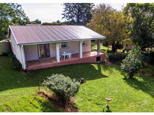 1.6 ha Smallholding in Merrivale Heights