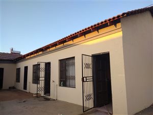 5 Bed Flat in Hammanskraal