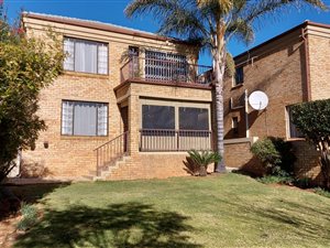 3 Bed Townhouse in Amorosa