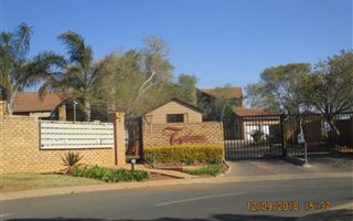 2 Bedroom Apartment in Moreleta Park
