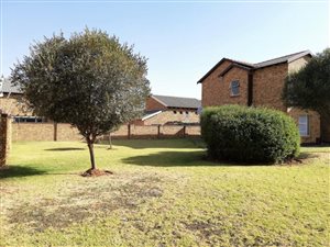2 Bed Apartment in Honey Park
