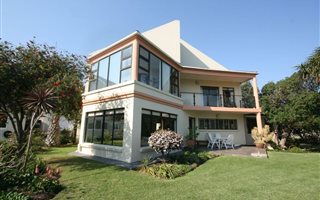 2 Bedroom House in Port Alfred
