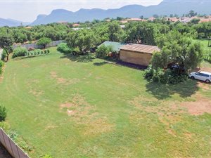 1.4 ha Farm in Melodie