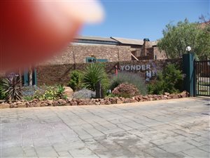 2 Bed Apartment in Rietvalleirand