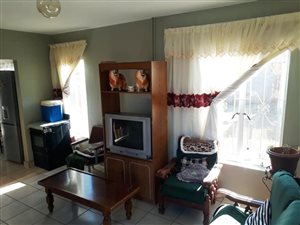2 Bed House in Roodepan