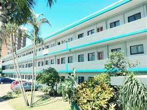 1 Bed Apartment in Amanzimtoti