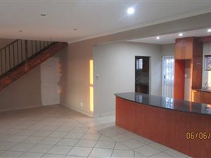 4 Bed House in Long Acres