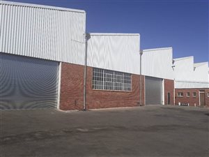 2000 m² Commercial space in Alberton