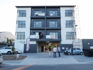 2 Bed Apartment in Bloubergrant