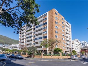 2 Bed Apartment in Sea Point