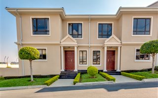 3 Bedroom Townhouse in Carlswald Estate