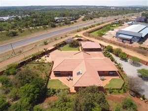 Commercial space in Kameeldrift East