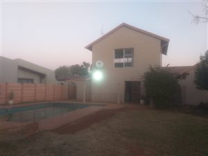 3 Bed House in Mayberry Park