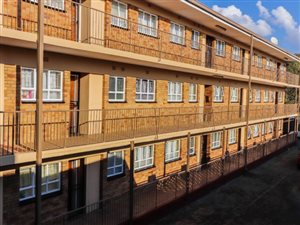 2 Bed Flat in Vereeniging Central