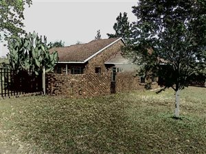 3 Bedroom House in Mnandi AH