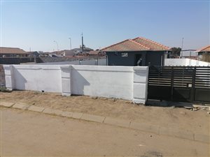 2 Bed House in Leondale